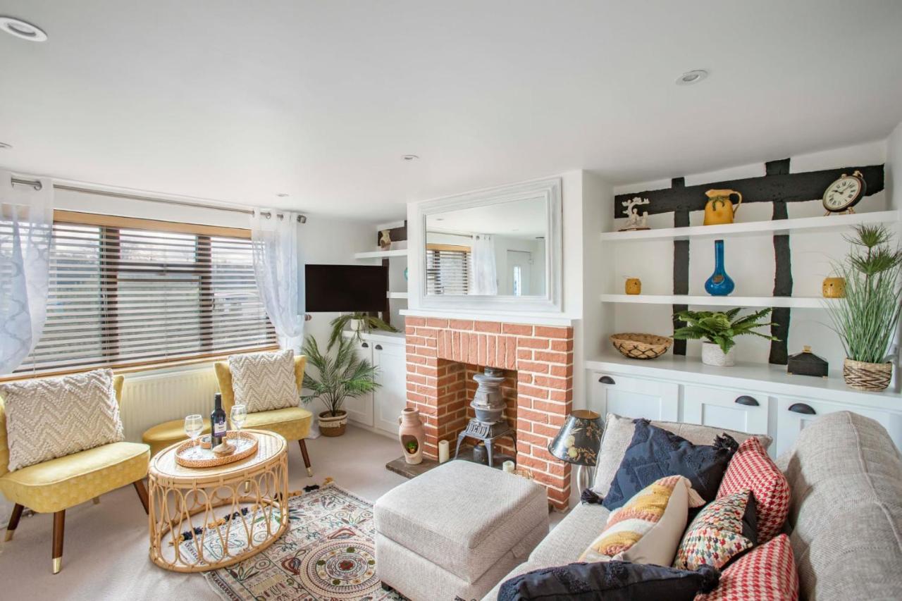 Stunning Character 2Bed Cottage In St Albans Wifi Exterior photo